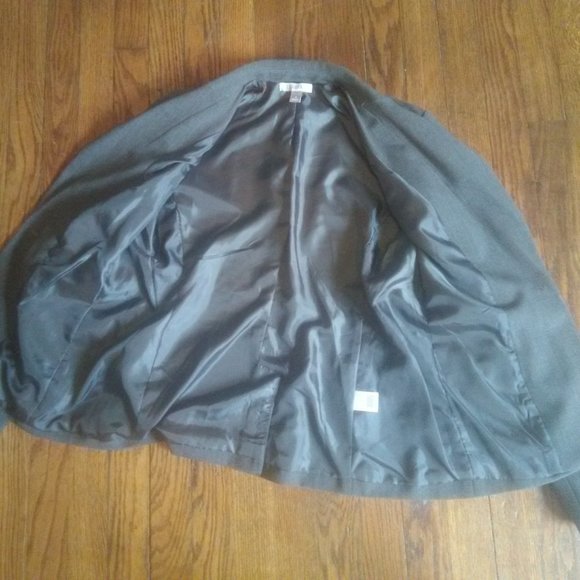 Gray Blazer Fitted Suit Jacket with Button Closure - Picture 4 of 8